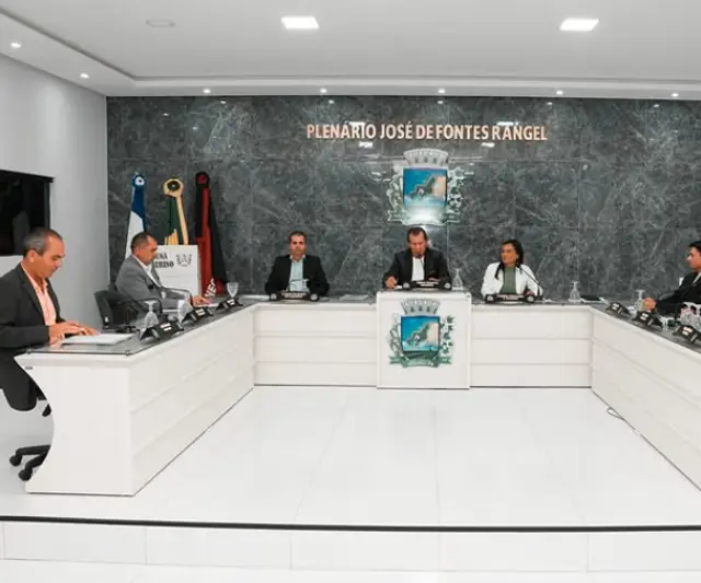 CÂMARA MUNICIPAL DE TENÓRIO REALIZOU SESSÃO ORDINÁRIA  Nesta sexta-feira, 18 de setembro, a Câmara Municipal de Tenório realizou mais uma Sessão Ordinária, contando com a presença de todos os vereadores e da população em geral.